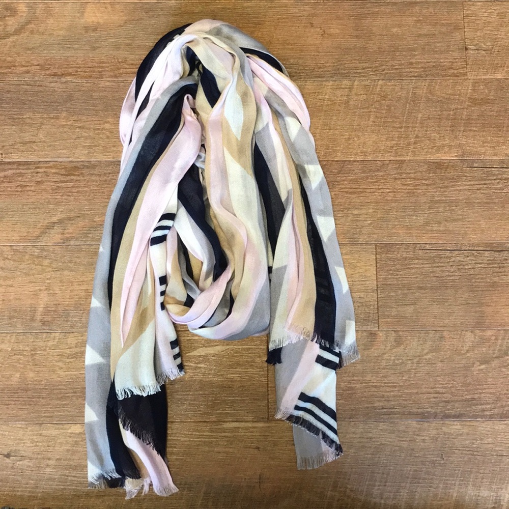 NWOT Silky scarf